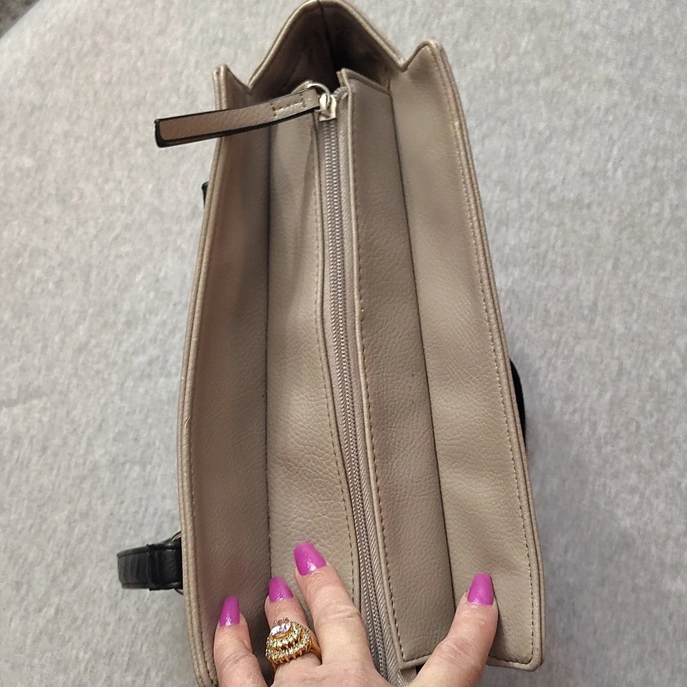 NICOLE MILLER NEW YORK - WOMENS HAND BAG- PURSE 👜👜👜 SHOULDER BAG - Picture 6 of 16